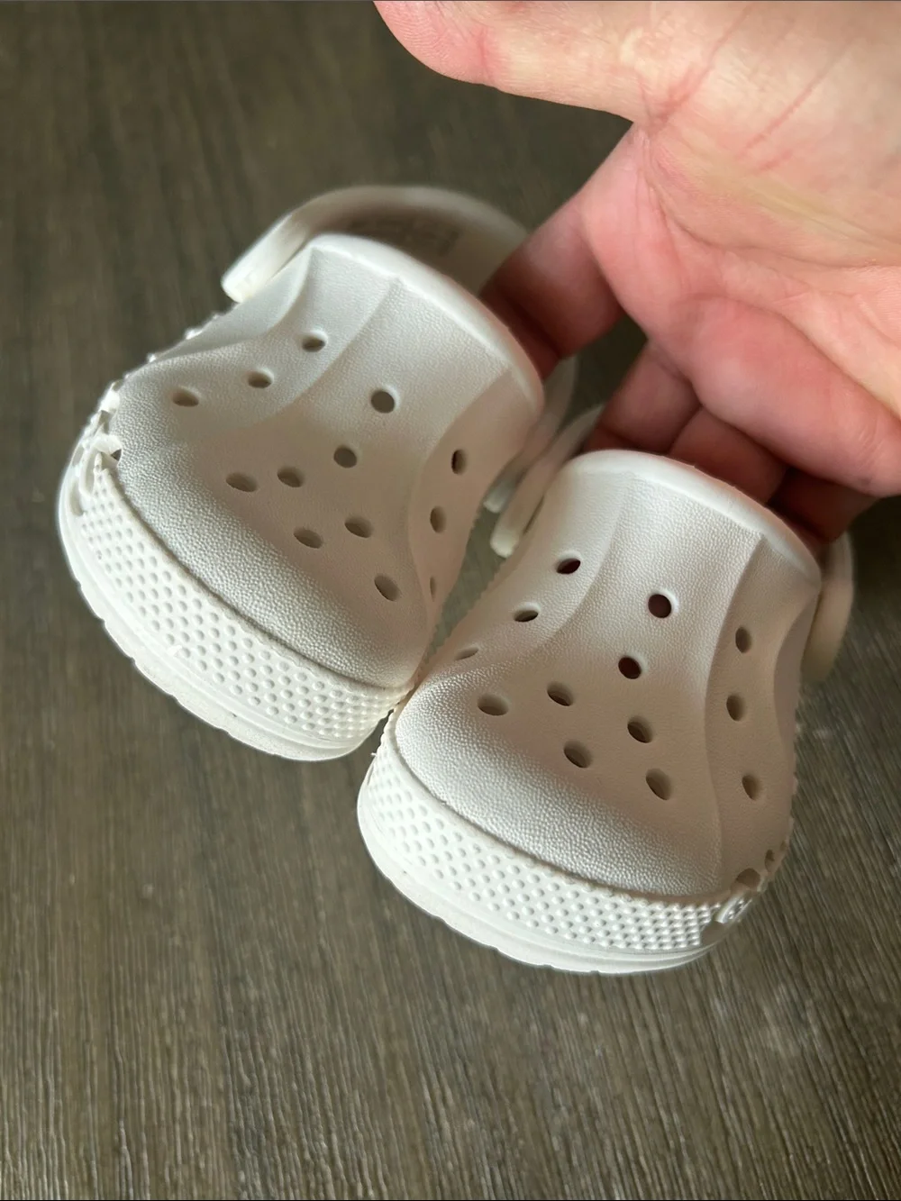 CROCS  Kids Classic Clog Sage White Slip, Like New, Sz. C5.